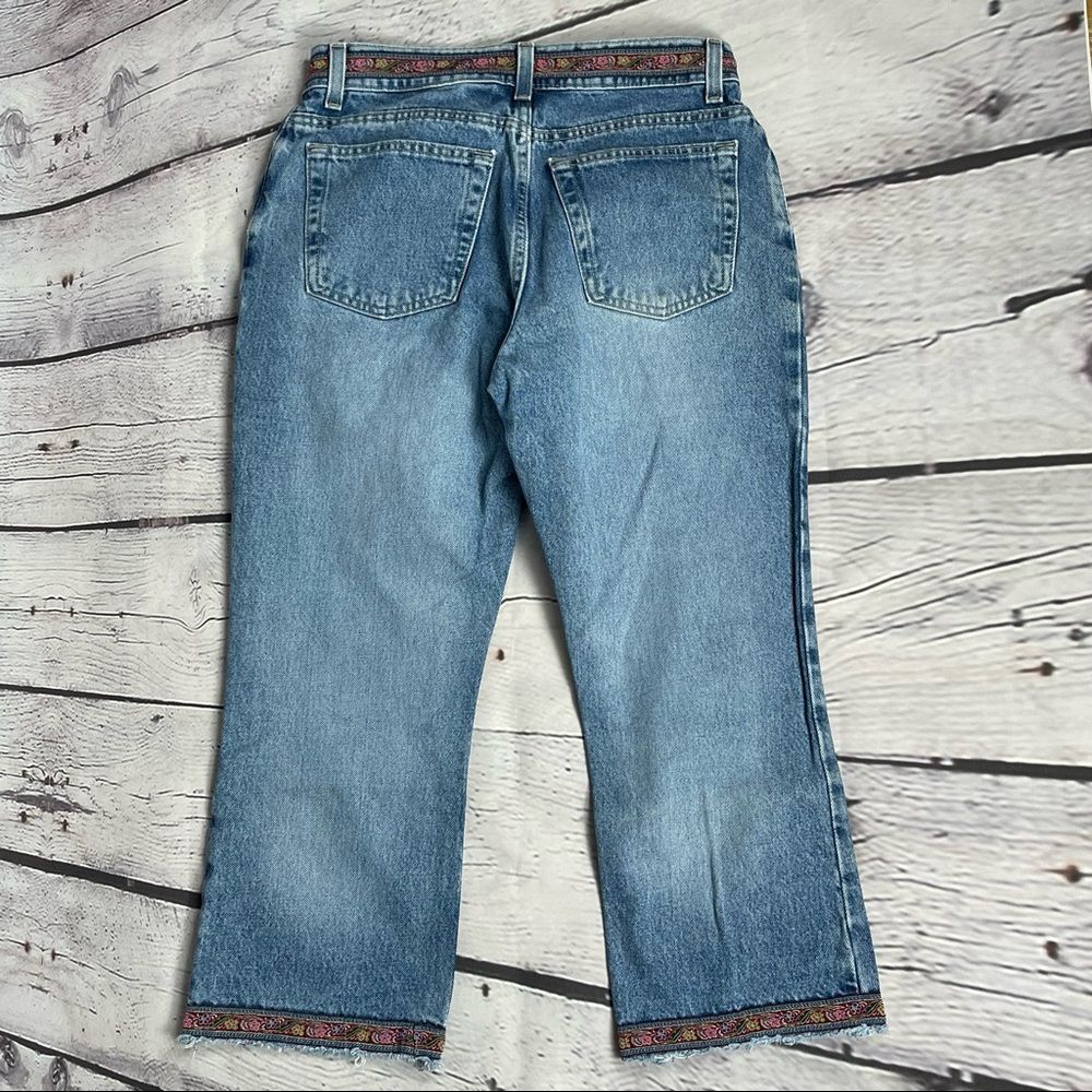OLD NAVY women's blue boho crop ankle jeans with embroidery trim boho, size 6 - Picture 11 of 13